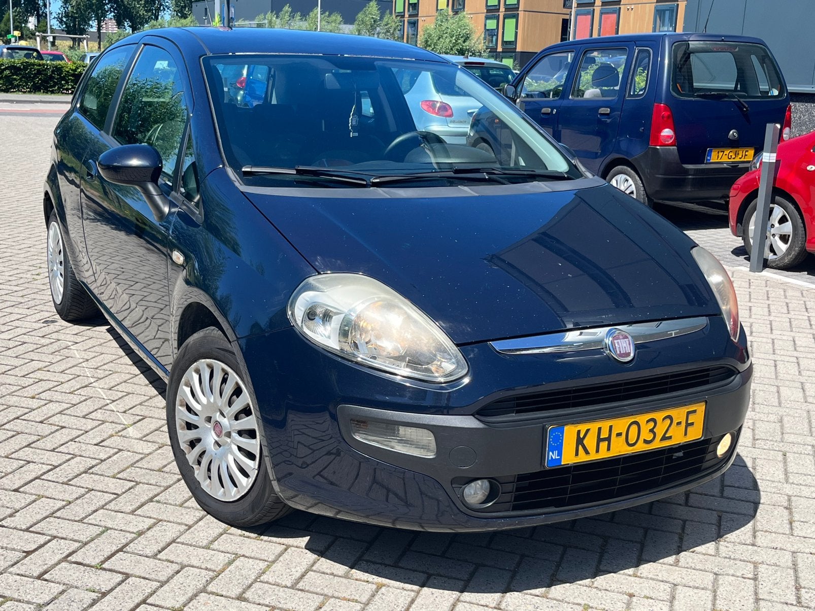 Fiat Punto 1.4 3DR 2010 Blauw / EVO / BENZINE / APK / KOOPJE, Voorwielaandrijving, 40 €/maand, 4 cilinders, Bedrijf