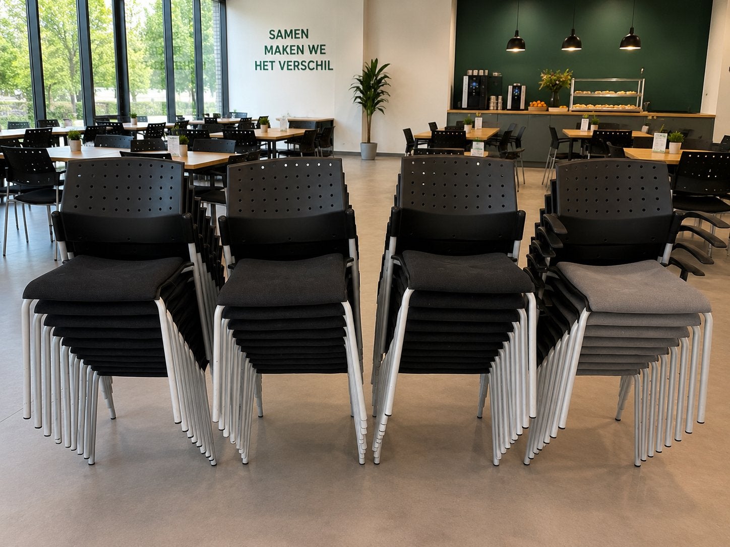 Stapelbare stoelen voor kantine, kantoor, vergaderzaal, Kunststof, Gebruikt, Zwart, Ophalen of Verzenden