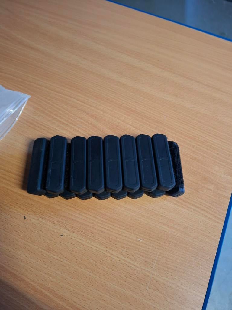 A1 Solfit Fitilift Enkelgewichten / Polsgewichten - Zwart, Sport en Fitness, Fitnessmaterialen, Halterschijven, Ophalen of Verzenden