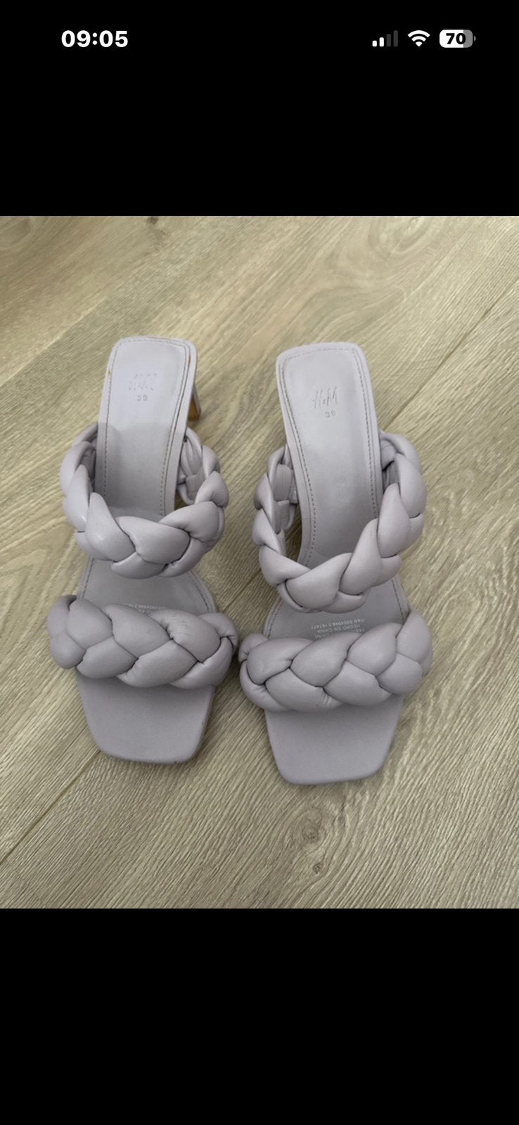 Lila gevlochten sandalen- H&M maat 39, Kleding | Dames, Ophalen of Verzenden, Gedragen, Overige kleuren, Sandalen of Muiltjes