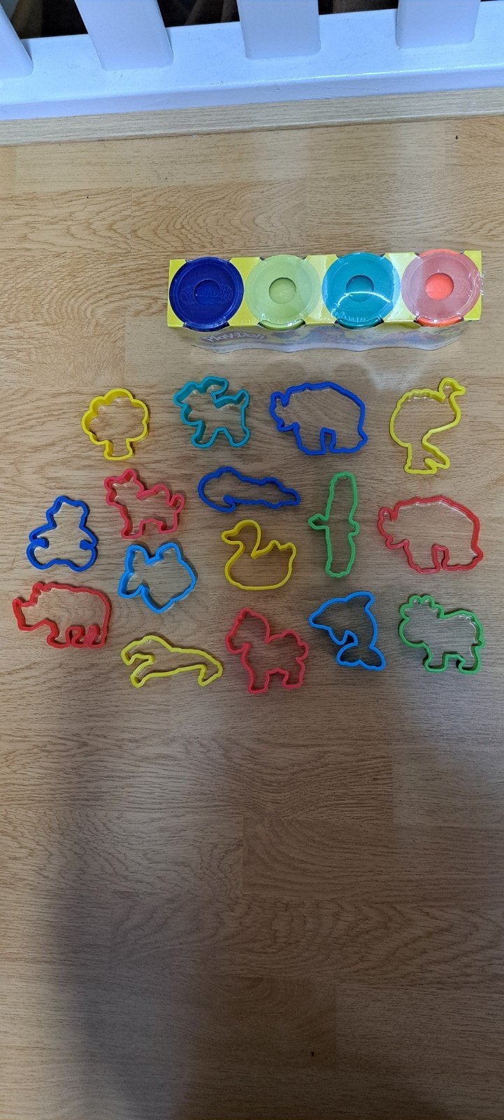 Play Doh klei met 16 grote dierenvormpjes. Nieuw!, Ophalen of Verzenden, Nieuw, Knutselen