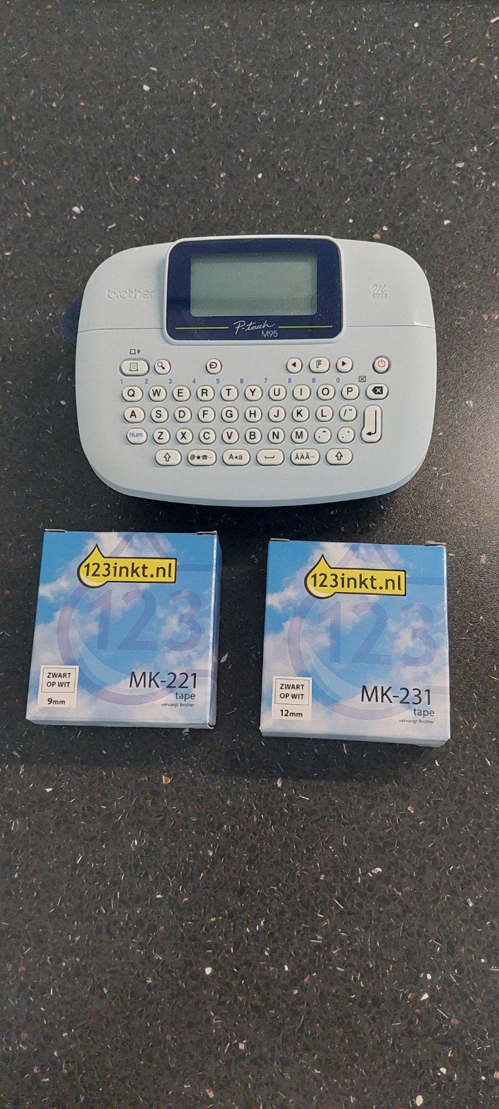 Brother P-Touch M95 labelprinter met 2 tapes, Computers en Software, Labelprinters, Qwerty, Ophalen of Verzenden, Zo goed als nieuw
