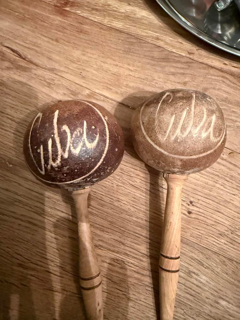Handgemaakte Maracas uit Cuba - Set van 2, Muziek en Instrumenten, Percussie, Ophalen of Verzenden, Zo goed als nieuw, Overige soorten