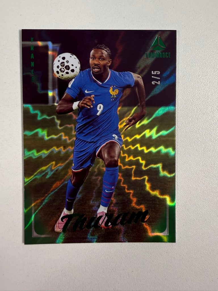 12 Marcus Thuram /5 Green Luminance France 2026, Ophalen of Verzenden, Nieuw, Buitenlandse clubs, Poster, Plaatje of Sticker