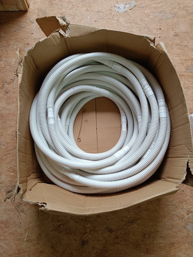 Witte flexibele geribbelde afvoerbuis / slang – ca. Ø 40 mm, Ophalen, Afvoer, Pvc, Zo goed als nieuw