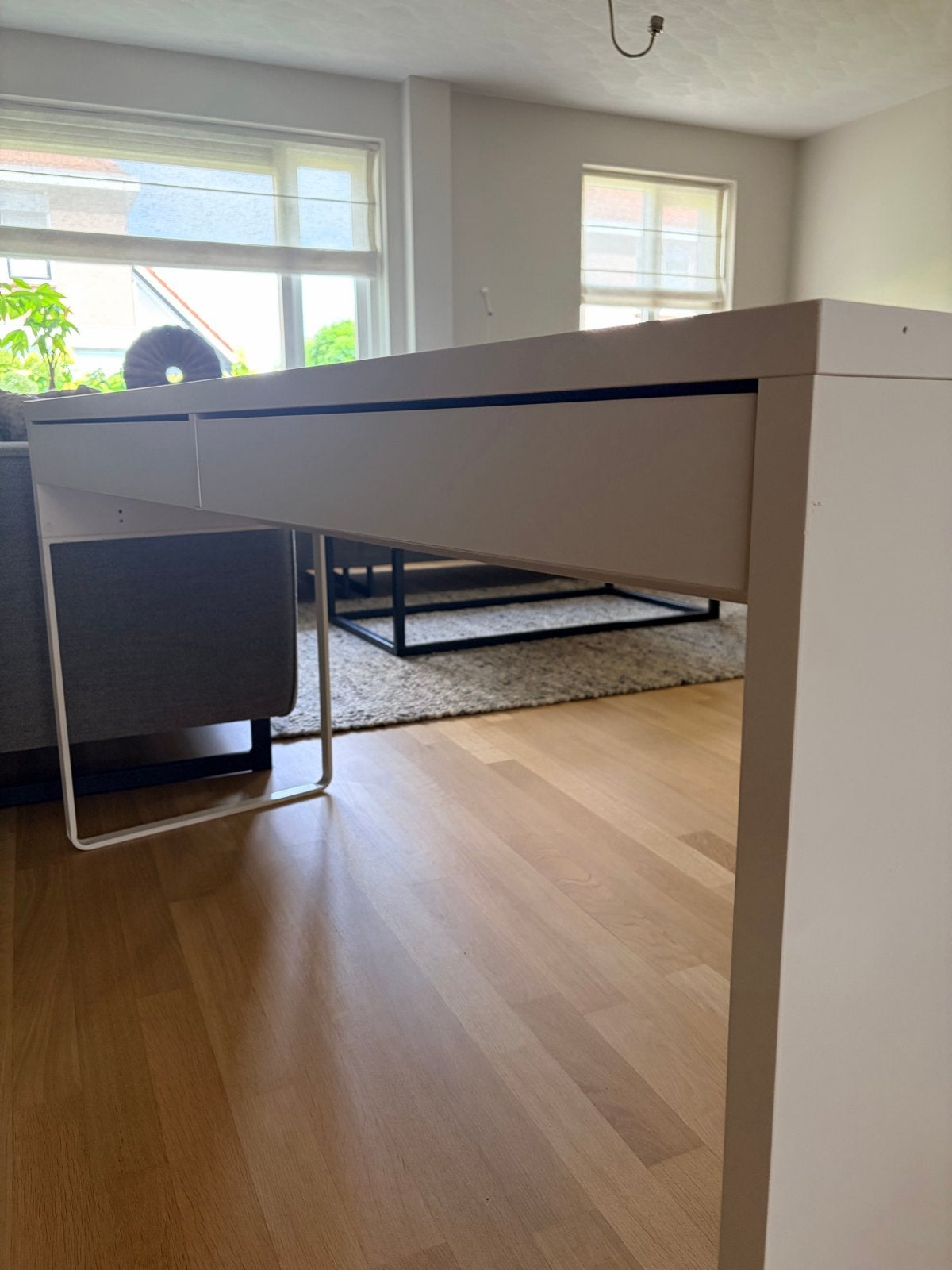 Wit bureau met lades en kabeldoorvoer - 142x50,5x75 cm, Ophalen, Overige typen, Gebruikt, Met lades