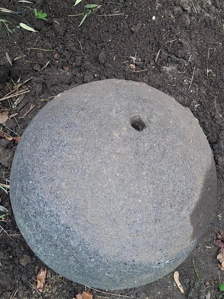 Zware stenen/betonnen waterbol/waterornament, Tuin en Terras, Tuinbeelden, Ophalen, Gebruikt, Beton, Overige typen