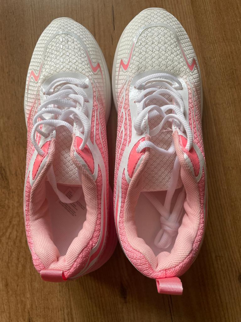 Roze en witte sneakers met luchtkussen, Nieuw, Ophalen of Verzenden, Sneakers of Gympen, Roze