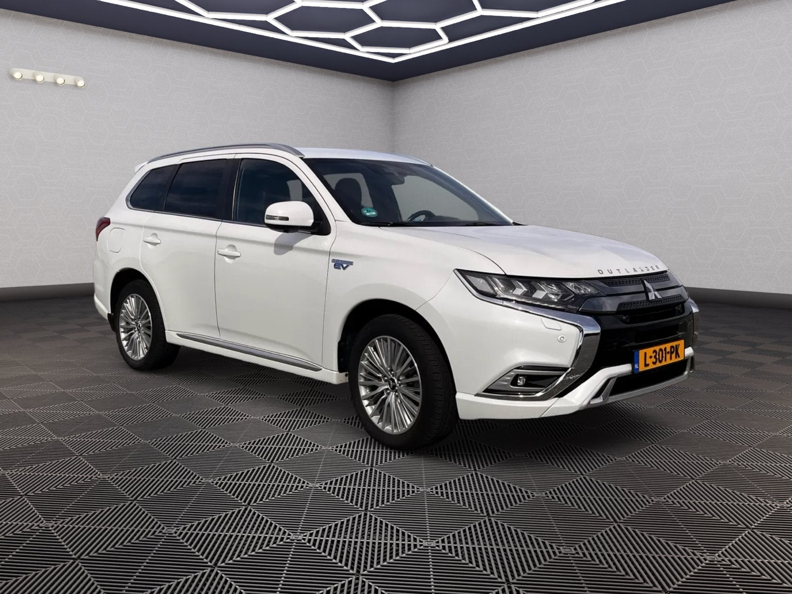 Mitsubishi Outlander 2.4 PHEV Instyle | Adapt cruise | Cam., Automaat, Dealer onderhouden, Outlander, 4 cilinders