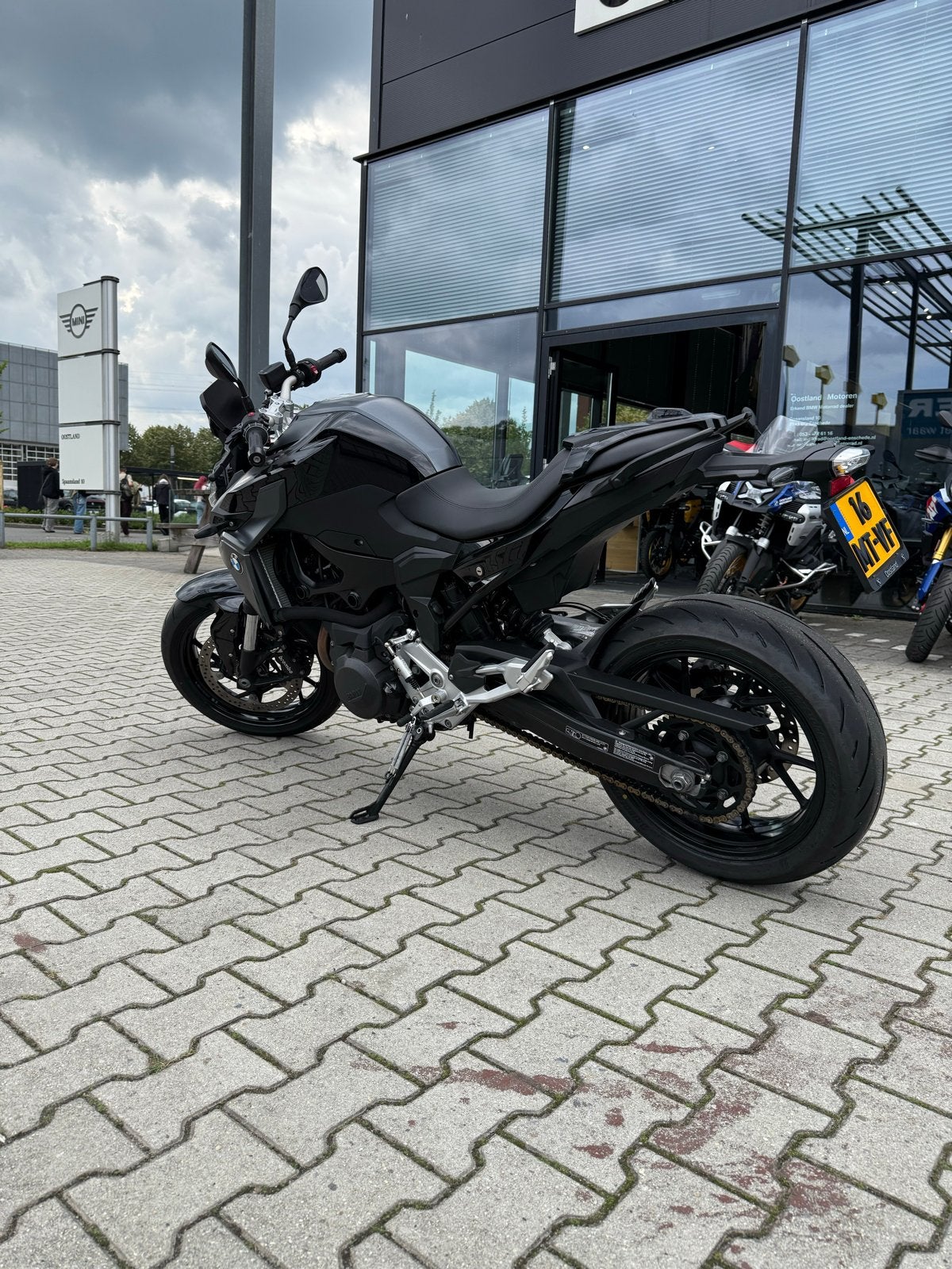 BMW F 900 R, 2 cilinders, Sportuitlaat, Motorrijbewijs A, Gebruikt