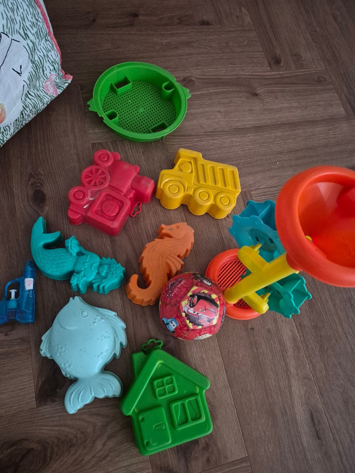 Gratis ophalen strand speelgoed, Ophalen
