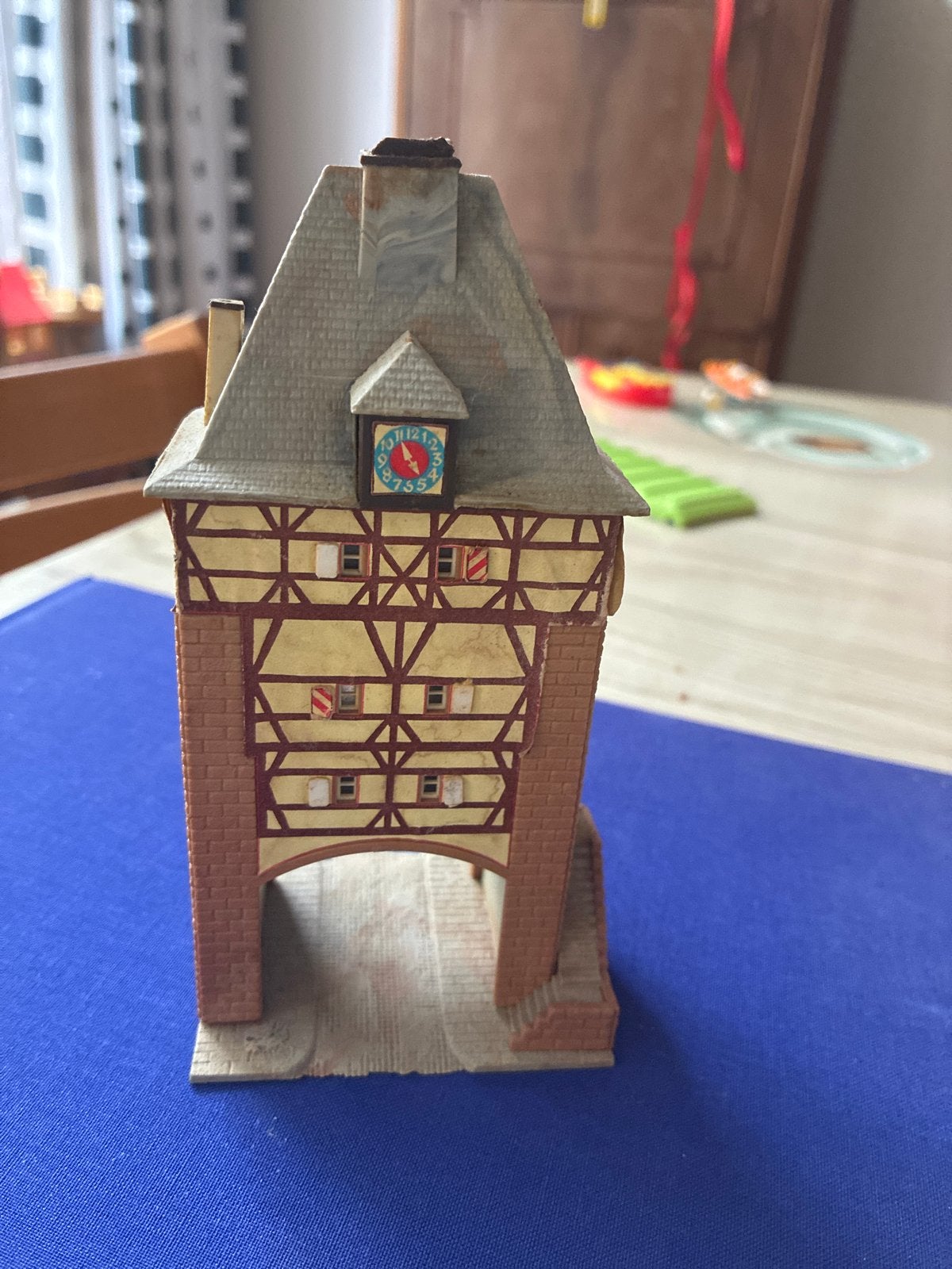 Kibri Vakhuisje voor Treinemplacement - Jaren '50, Ophalen of Verzenden, Gebruikt, Brug, Tunnel of Gebouw, Overige merken