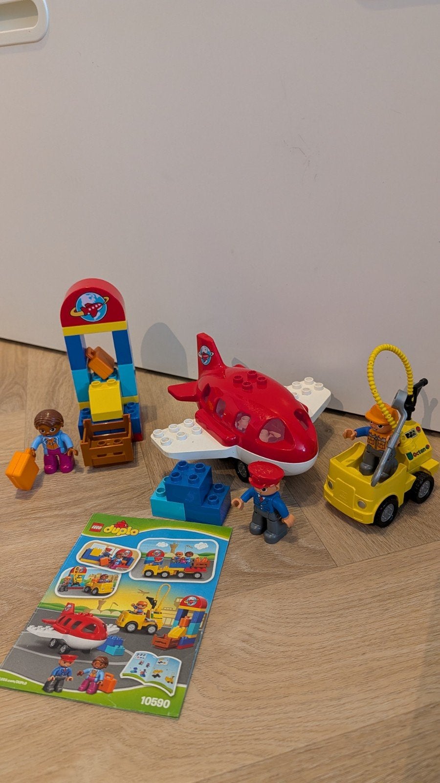 LEGO Duplo 10590 Vliegveld - Complete set met figuren, Ophalen of Verzenden, Zo goed als nieuw, Duplo