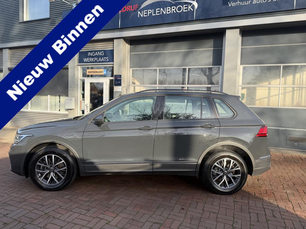 Volkswagen Tiguan 1.4 TSI eHybrid R-Line Business+ Bj 2022 2, Auto's, Volkswagen, Stof, Euro 6, 59 km/l, Grijs