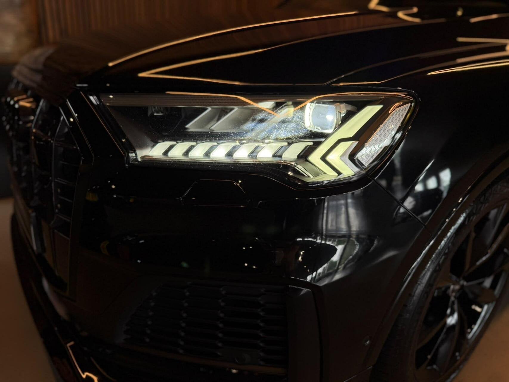 Foto 40 van Audi Q7 55 TFSI Quattro SQ7 uitv|7Pers|B&O|Pano|360|Matrix|