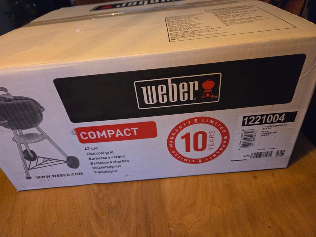 NIEUW in doos: Weber Compact Kettle Houtskoolbarbecue -47 c, Tuin en Terras, Barbecue-accessoires, Nieuw, Ophalen