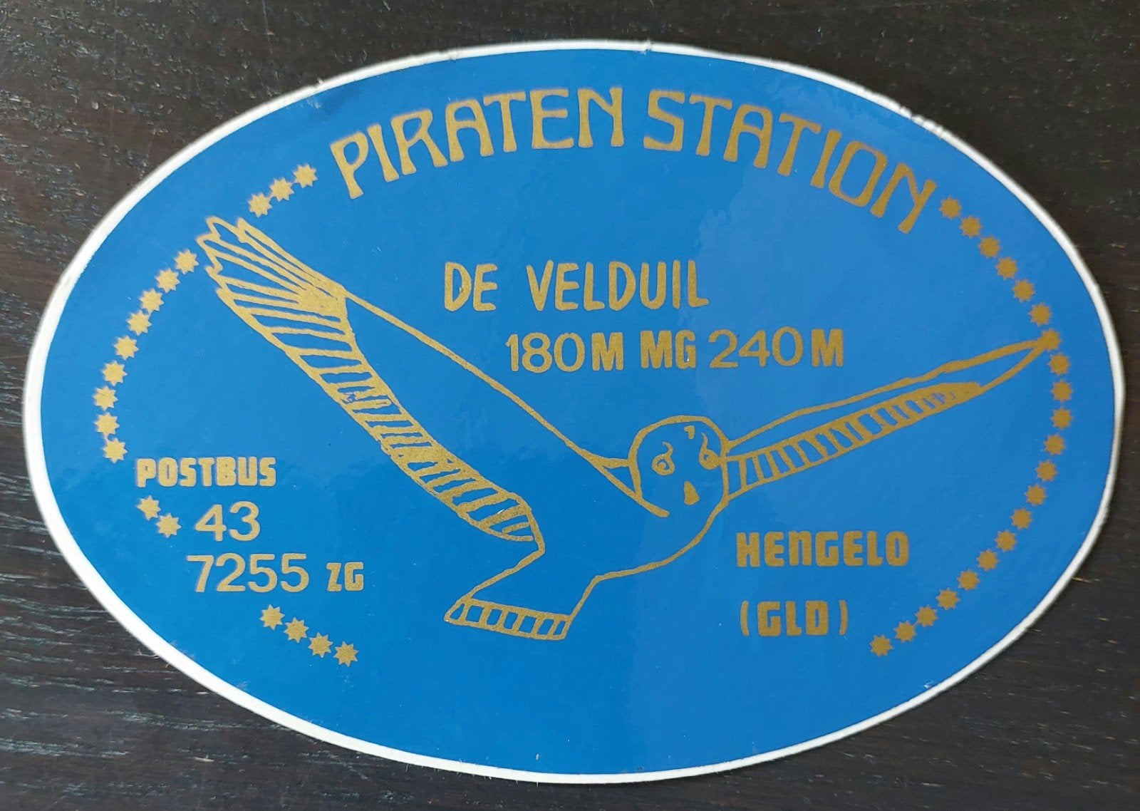 Sticker De Velduil Hengelo Gld zendamateur piratenzender, Ophalen of Verzenden, Gebruikt