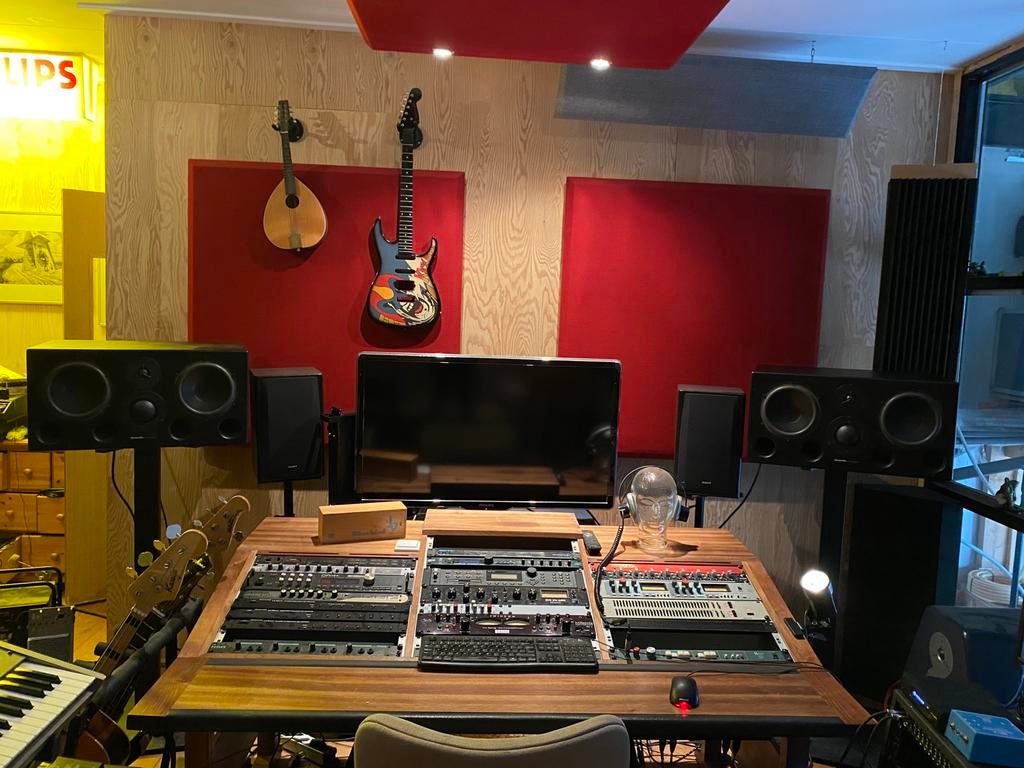 Dynaudio M2 & Caudio RA2001, Audio, Gebruikt, Q, Q