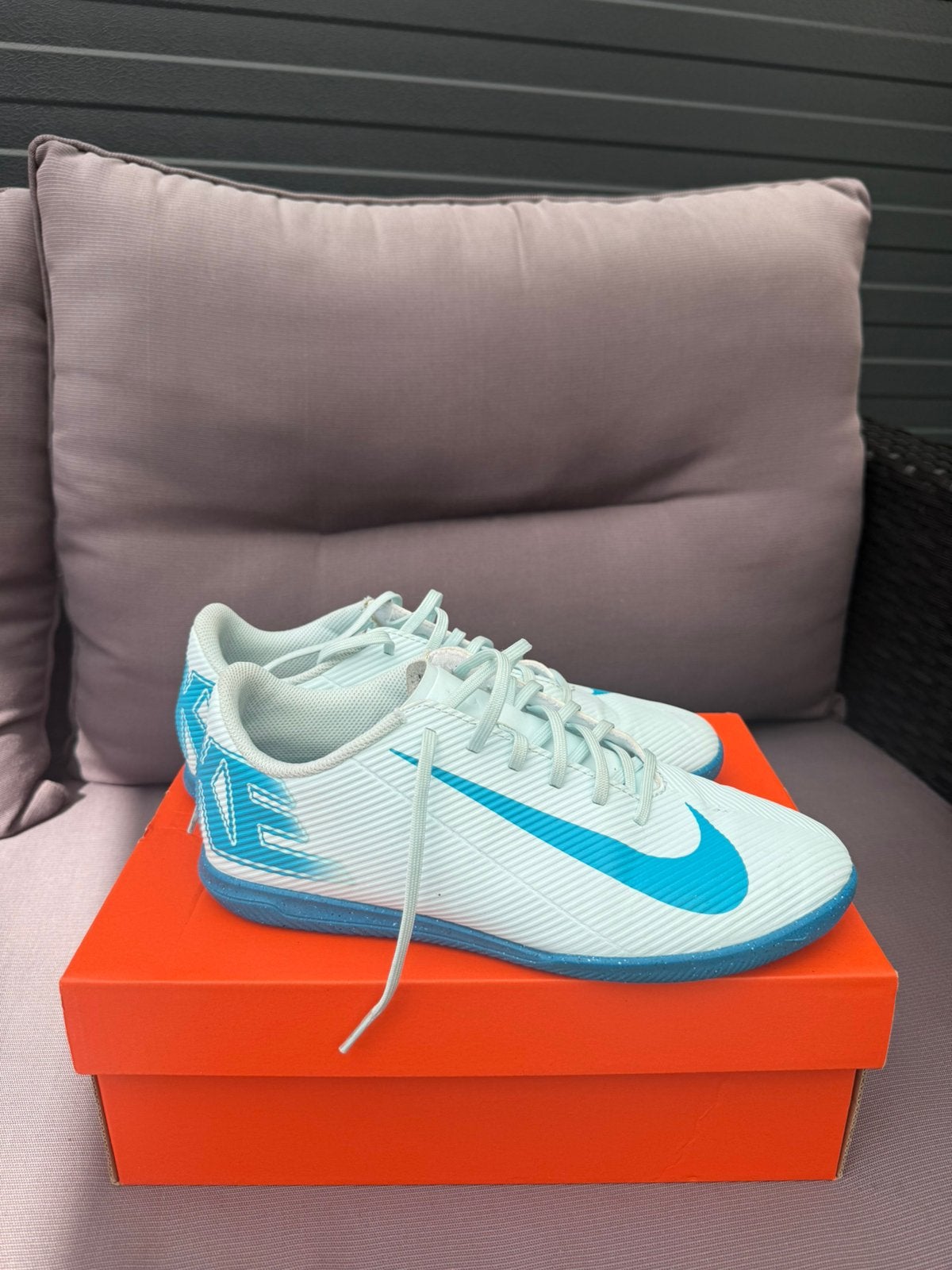 Zaalschoenen, Kleding | Heren, Schoenen, Blauw, Sportschoenen, Ophalen of Verzenden, Zo goed als nieuw