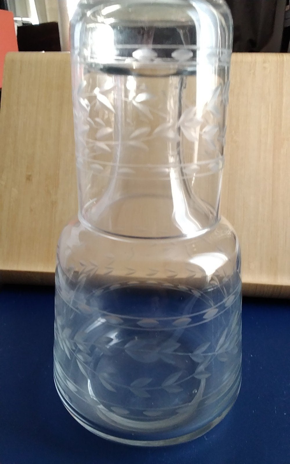 Vintage nachtkast- waterkaraf  met bijpassende drinkglas, Antiek en Kunst, Ophalen of Verzenden