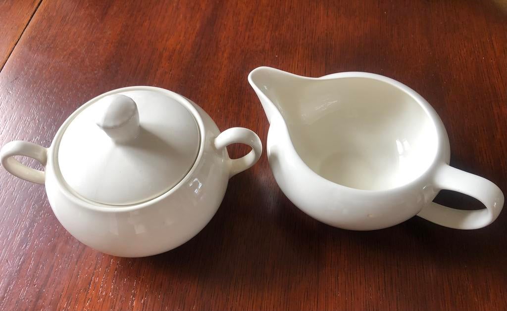 Royal Boch suikerpot melkkan roomstel, Huis en Inrichting, Keuken | Servies, Ophalen of Verzenden, Zo goed als nieuw, Kom(men)