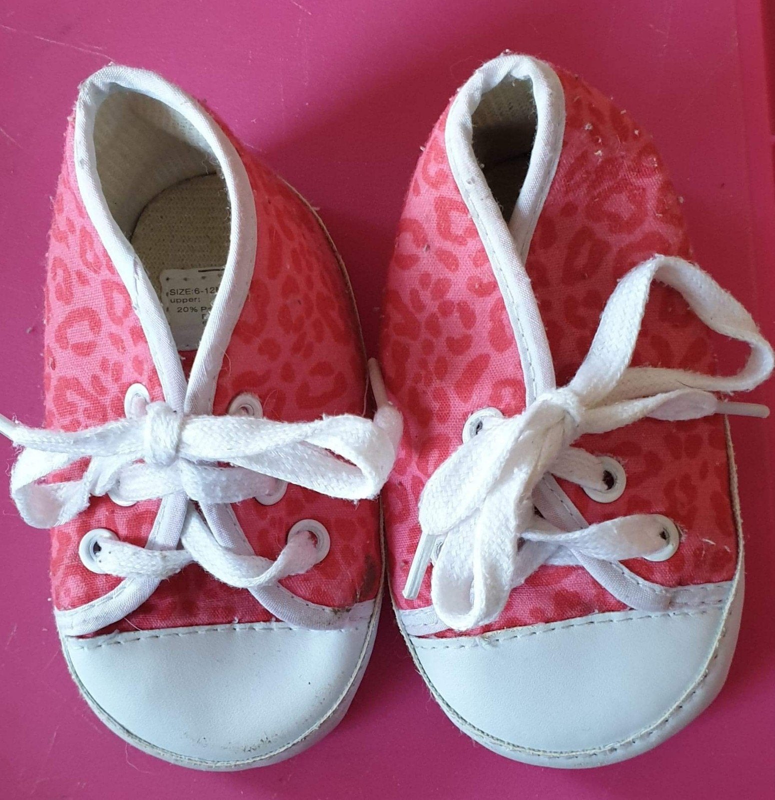 Roze baby schoentjes met luipaardprint - maat 6-12 maanden, Schoentjes, Meisje, Ophalen of Verzenden, Zo goed als nieuw