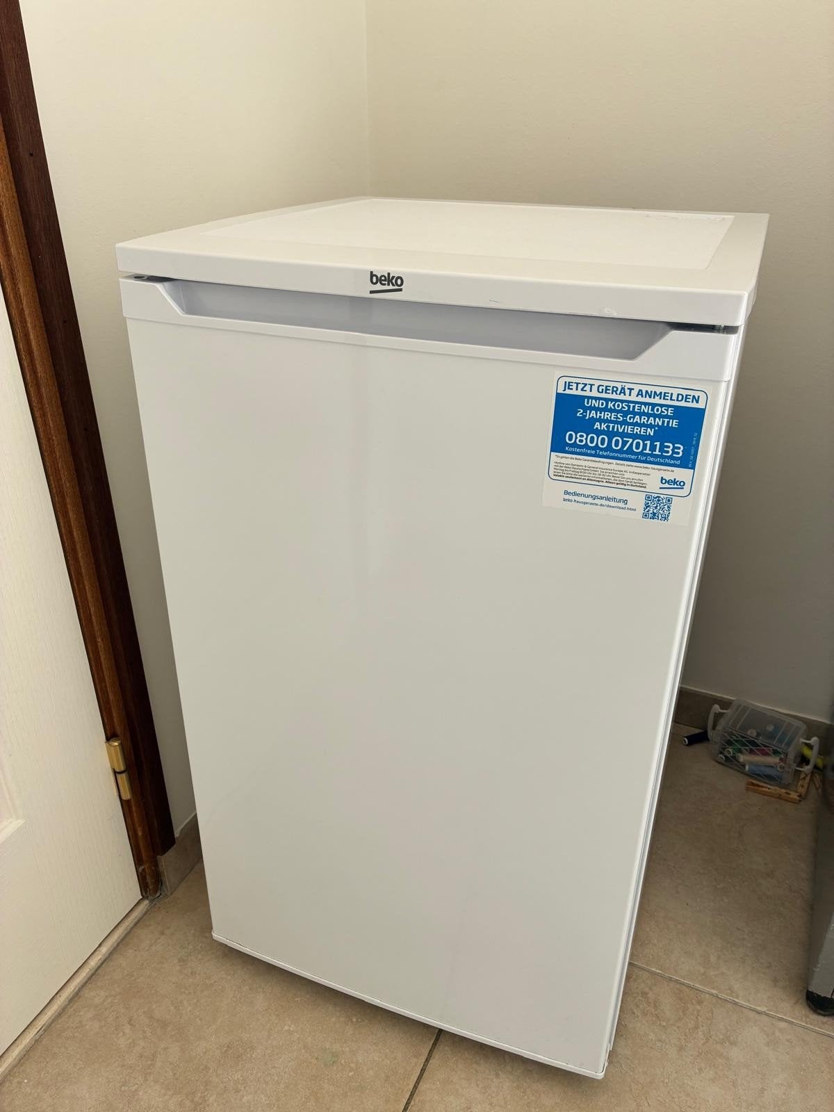 Beko vriezer - Compact en efficiënt, Witgoed en Apparatuur, Koelkasten en IJskasten, 85 tot 120 cm, 75 tot 100 liter, Met aparte vriezer