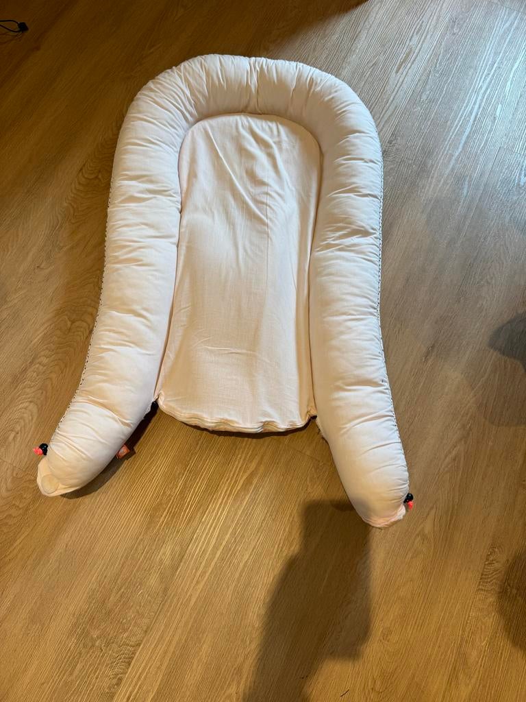 Done by Deer babynestje roze, Kinderen en Baby's, Babywiegjes en Ledikanten, Ophalen, Zo goed als nieuw, Overige typen
