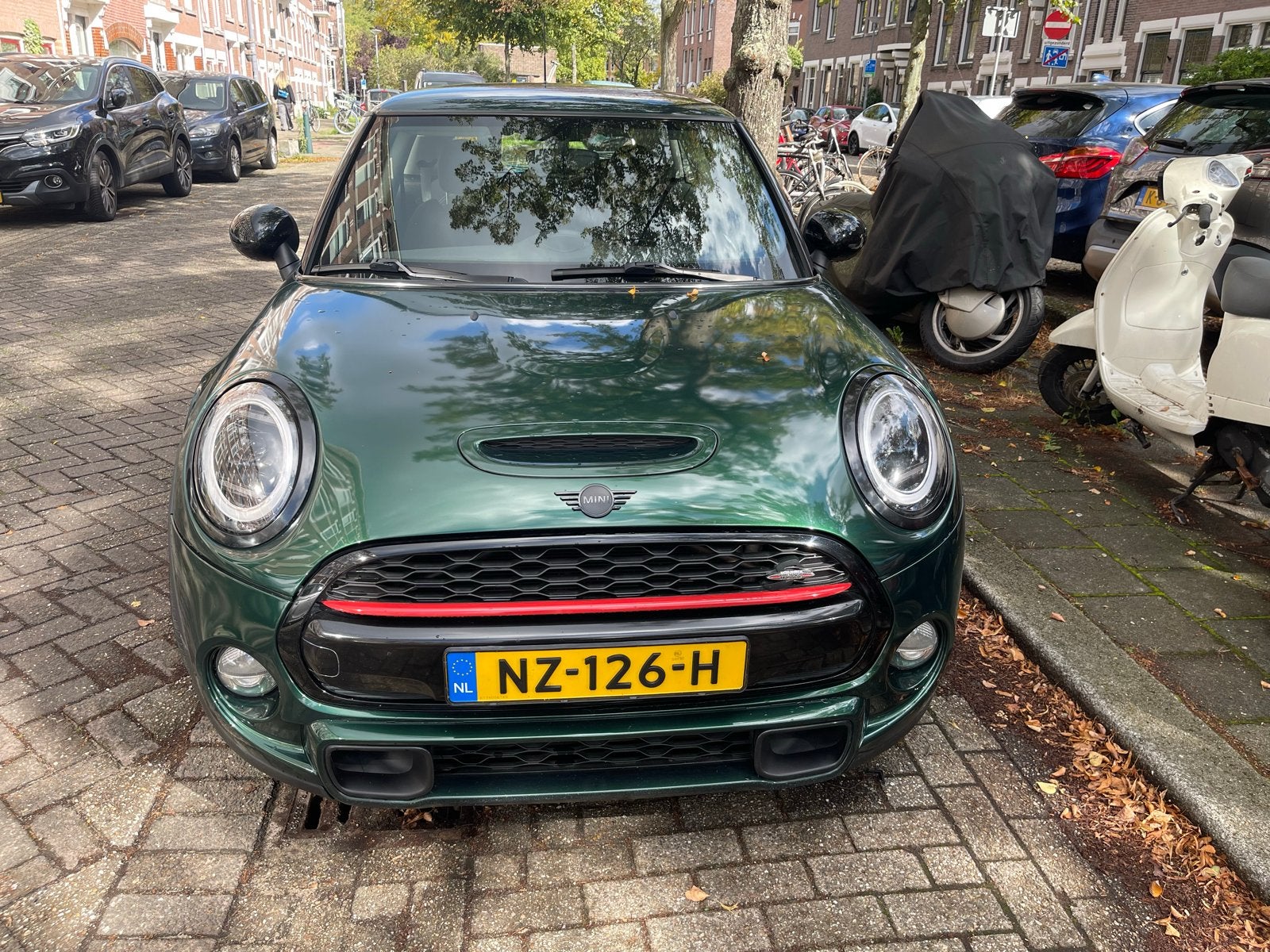 Mini 2.0 Cooper S AUT 2014 Groen, 1998 cc, 4 stoelen, 49 €/maand, 19 km/l