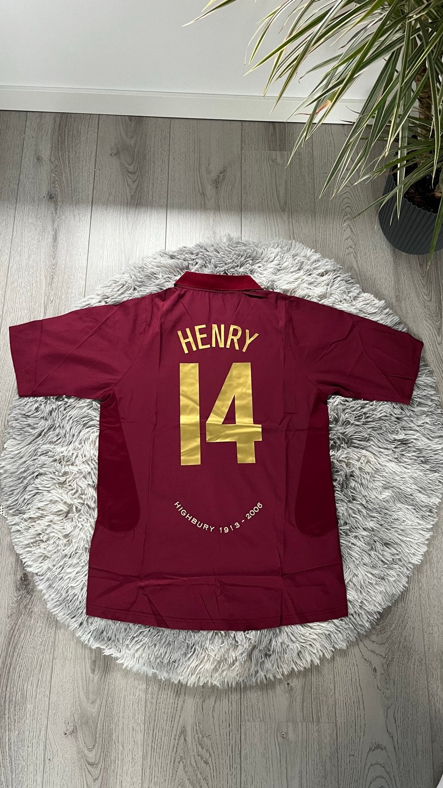 Henry Retroshirt Maat M - Nieuw met kaartjes, Maat 48/50 (M), Ophalen of Verzenden, Zo goed als nieuw, Voetbal