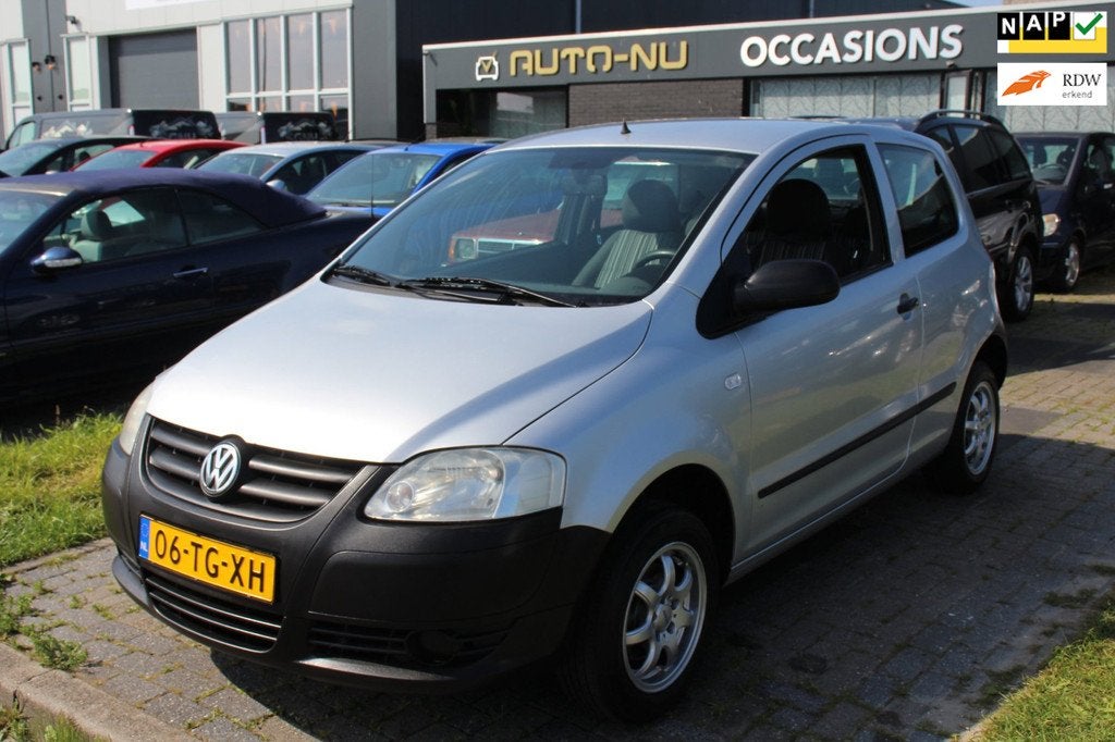Volkswagen Fox 1.2 Trendline Silver Edition APK juni 2027! A, Auto's, Volkswagen, Bedrijf, Te koop, Fox, ABS, Airbags, Airconditioning