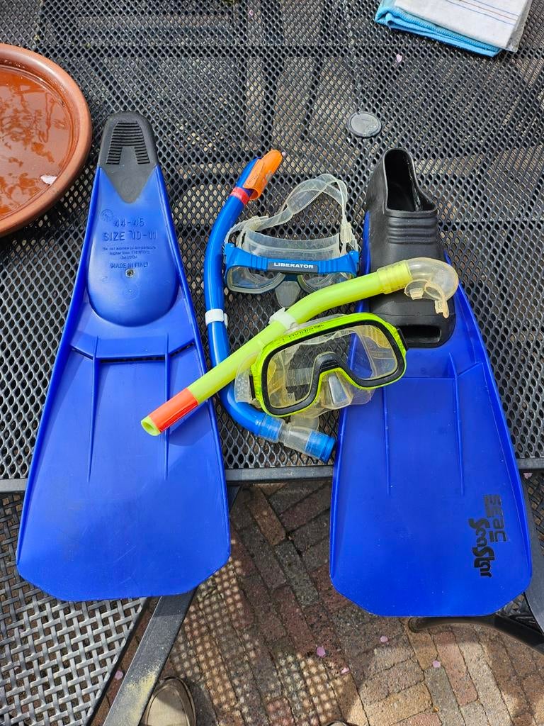 Snorkelset met vinnen maat 44-45, Ophalen of Verzenden
