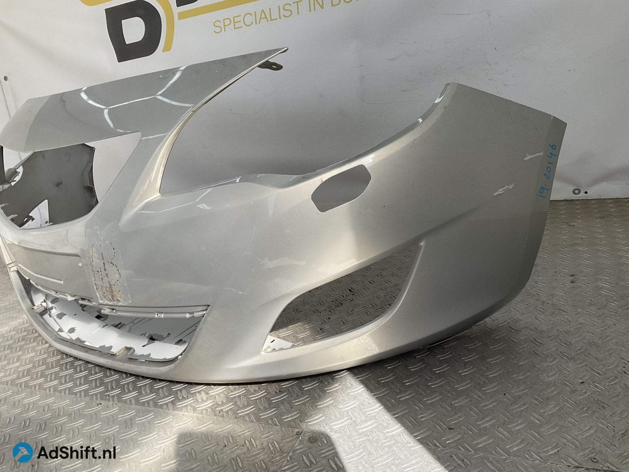 Bumper Opel Astra J 2007-2011 13368660 Voorbumper i9-20146, Bumper