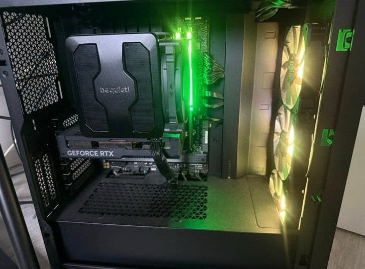 Corsair icue 4000xrgb black zo goed als nieuw, Ophalen, Zo goed als nieuw