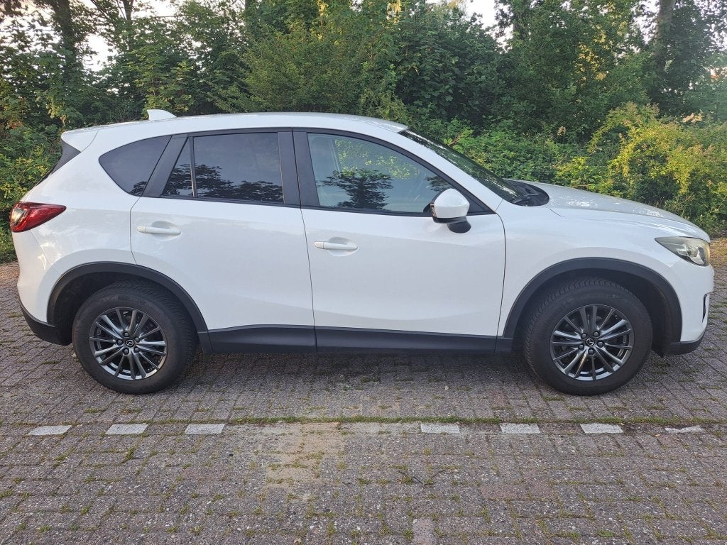 Nette mazda cx5 2.0 nieuw apk zeer goed onderhouden 😍, Zwart, 4 cilinders, 1290 kg, Wit