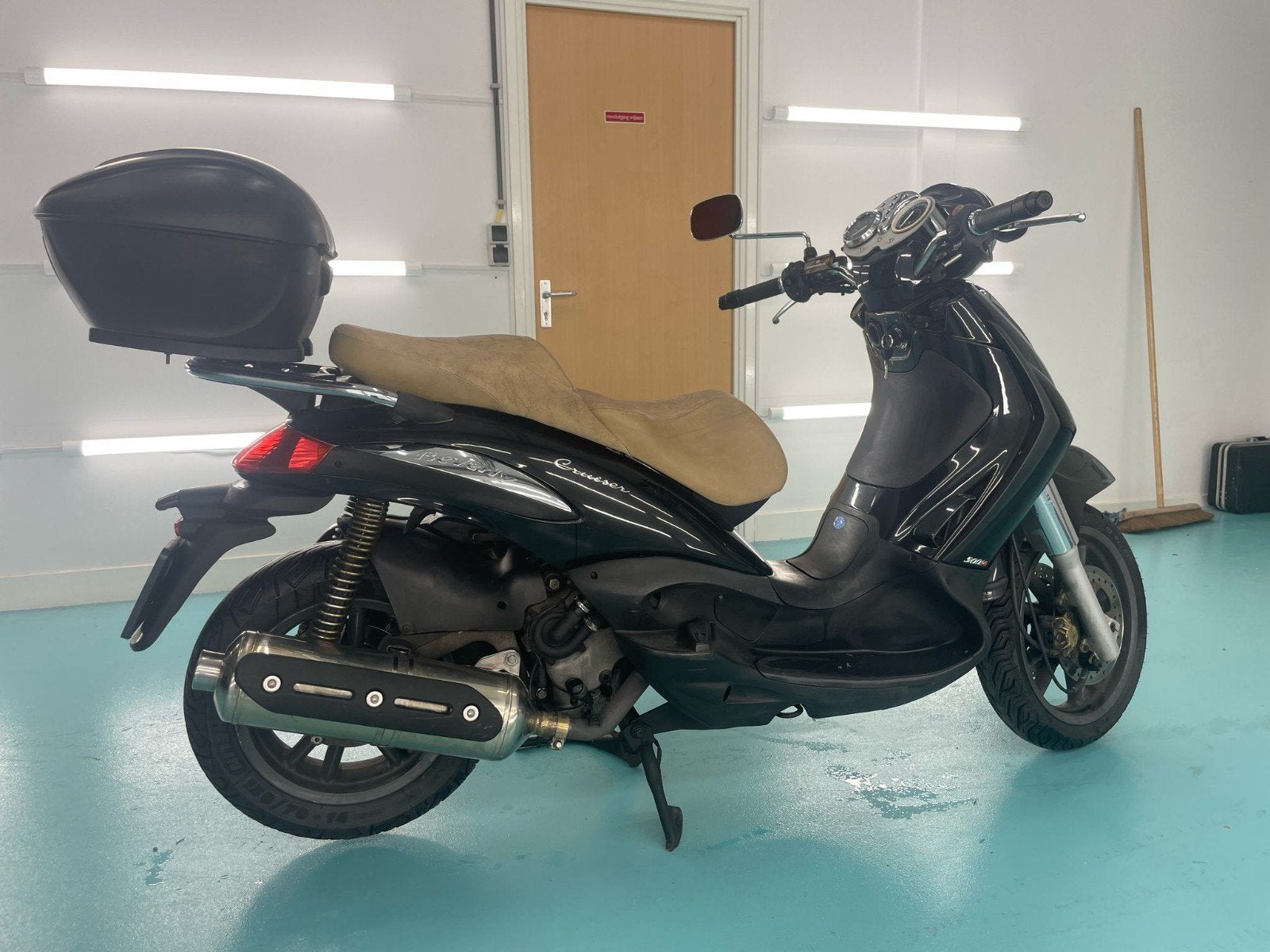 Piaggio Beverly 500 motorscooter - Zwart, Goede staat, Ophalen, Gebruikt, Overige modellen, Maximaal 45 km/u