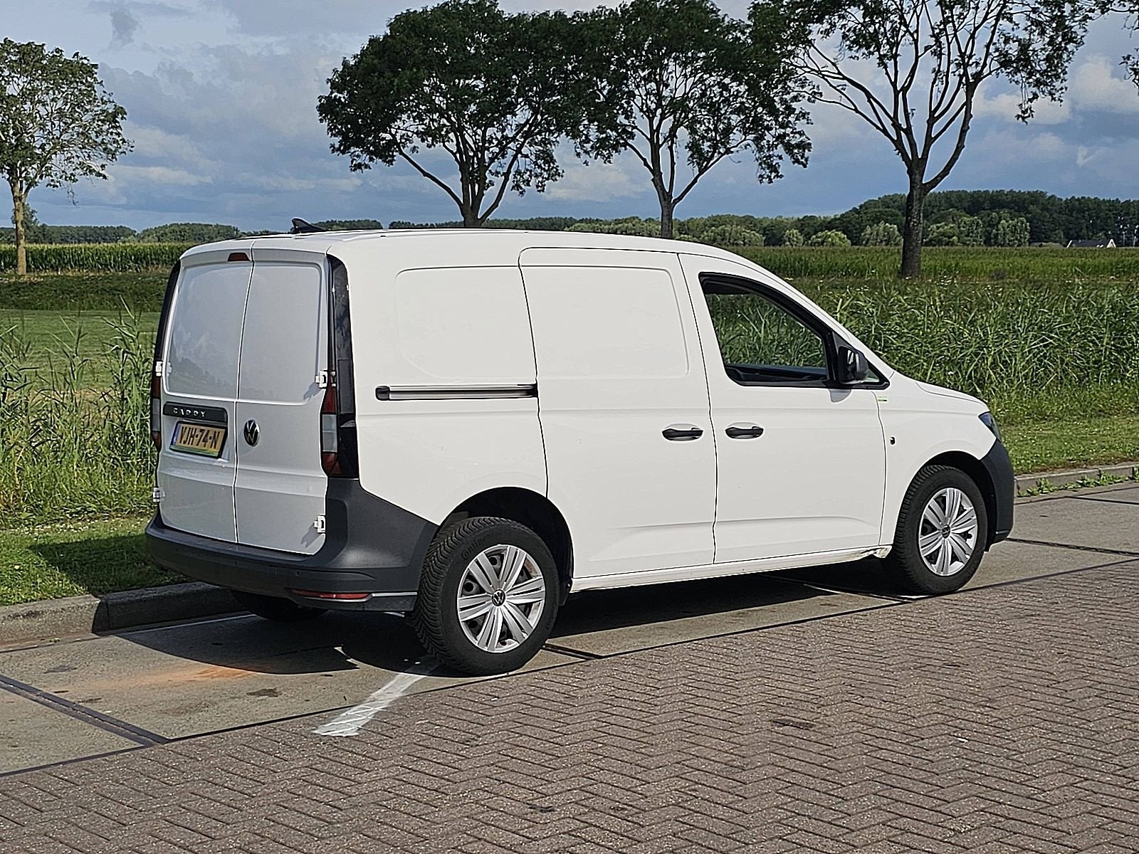 VOLKSWAGEN CADDY 2.0 airco carplay euro6!, Gebruikt, Volkswagen, Wit, 2 stoelen
