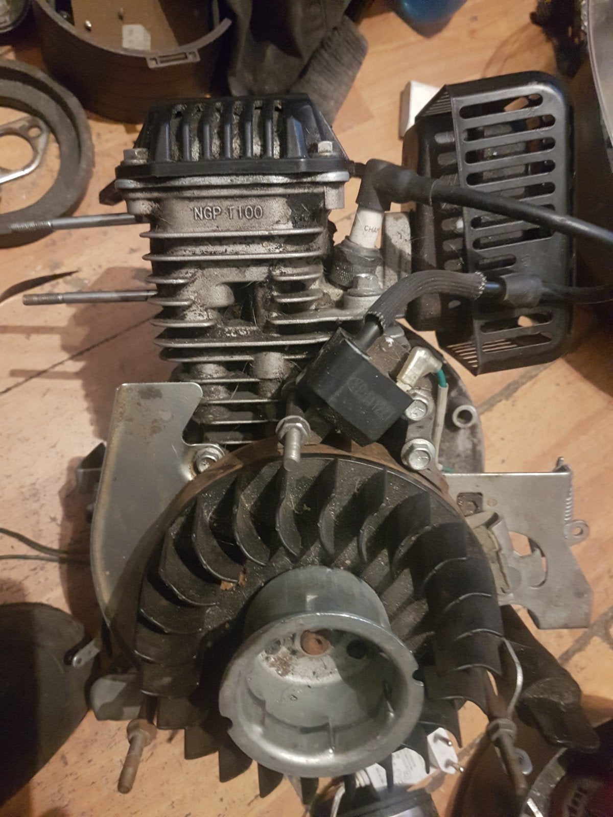 Dhv t 100 4 takt motor blok, Ophalen of Verzenden