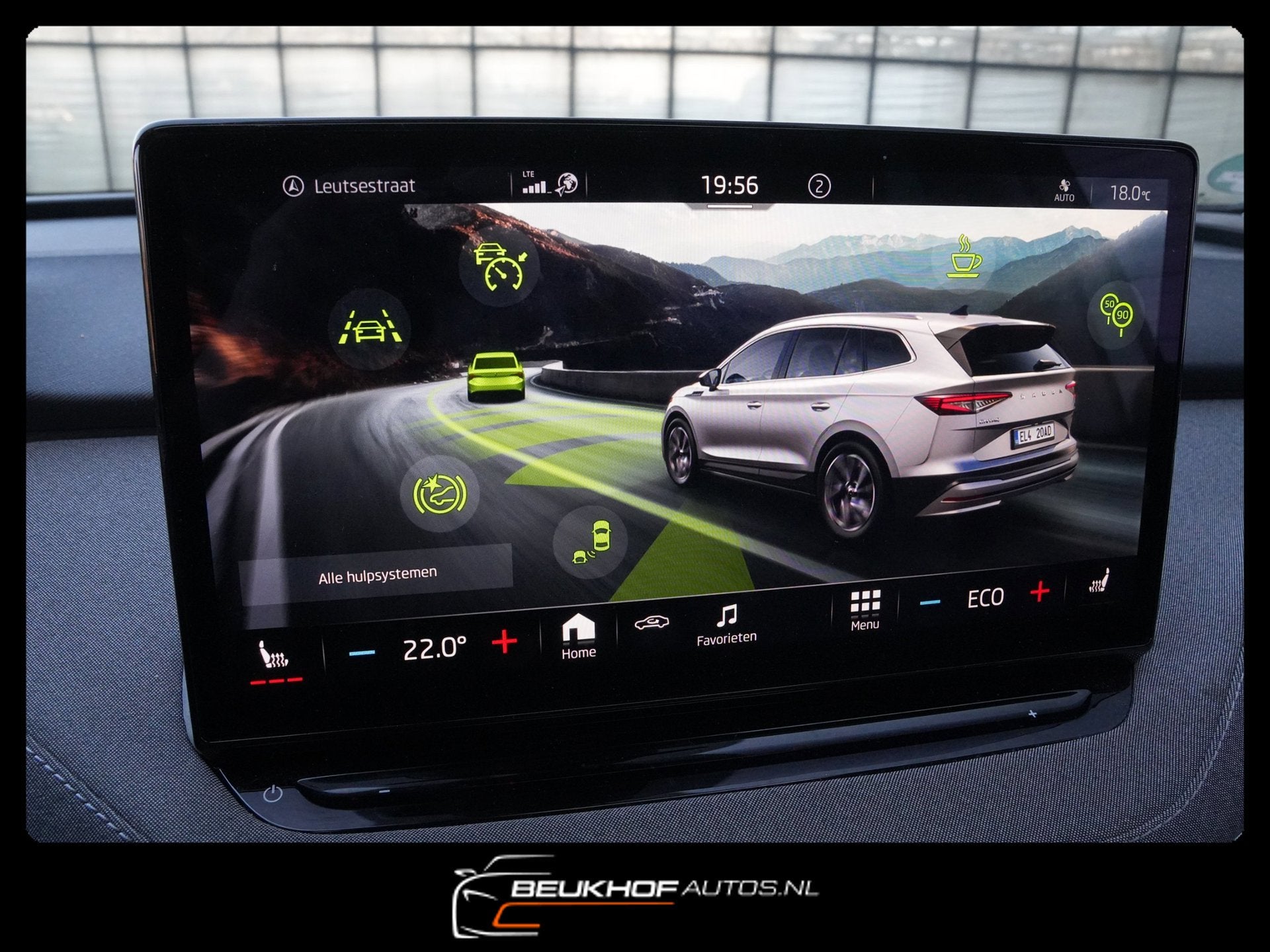 Foto 12 van Skoda Enyaq iV 60 Carplay Navi Pano Leer Camera Soh 93.5%.