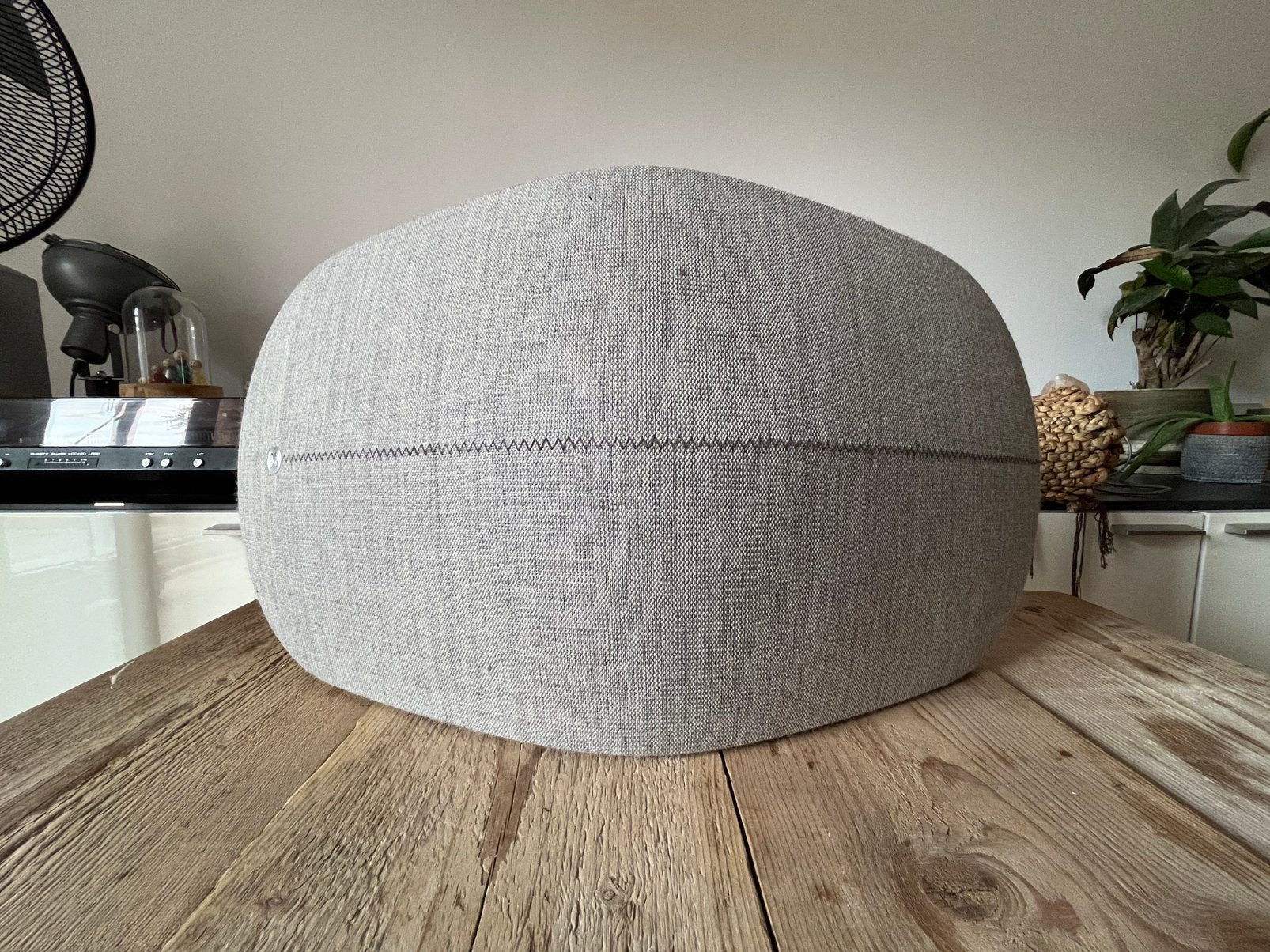 Bang & Olufsen Beoplay A6 – lichtgrijs, Ophalen, Gebruikt, 120 tot 150 watt, Overige typen