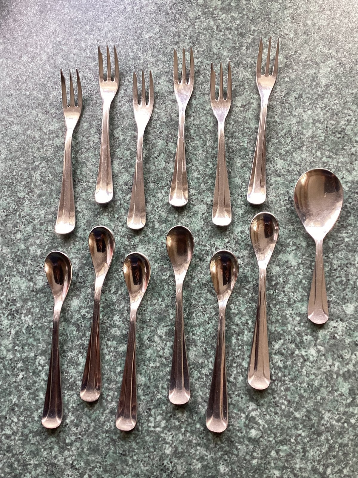 Sola 6 x theelepeltje + 6 x gebaksvorkje. Model Hetty 1400., Ophalen of Verzenden