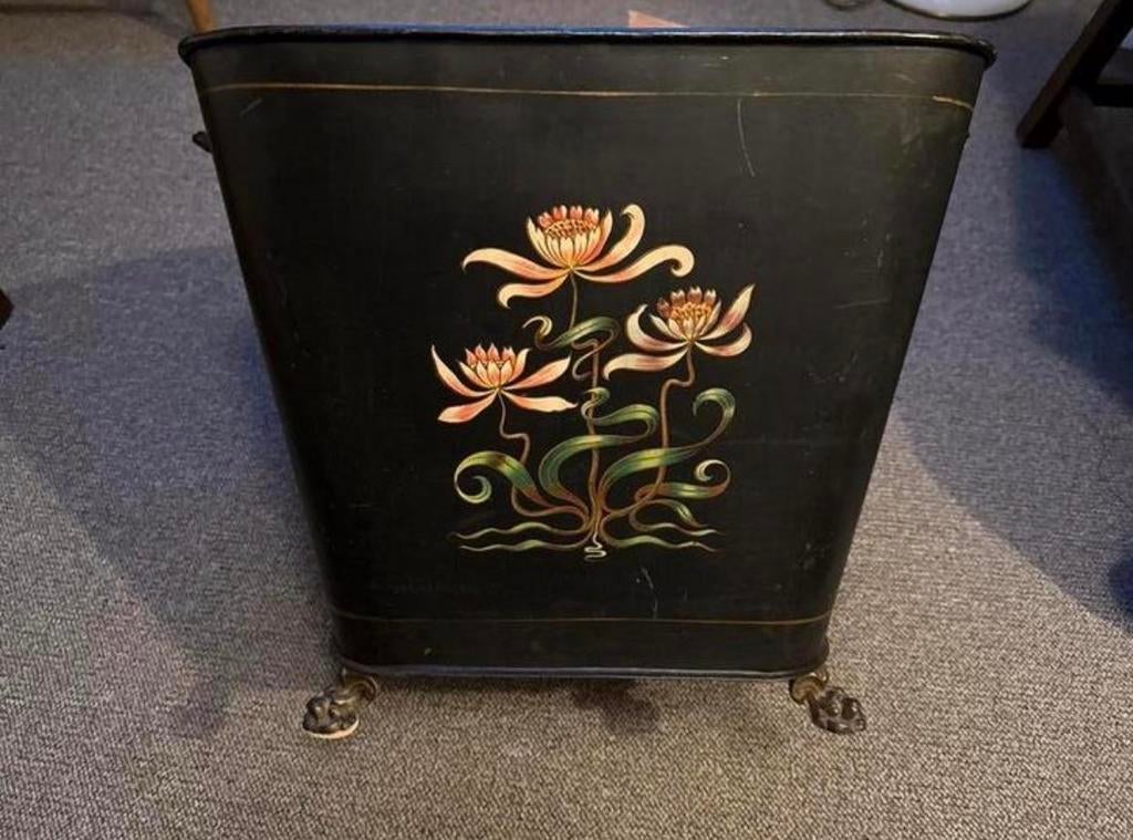 Antieke turf- of kolenbak met bloemmotief, Ophalen