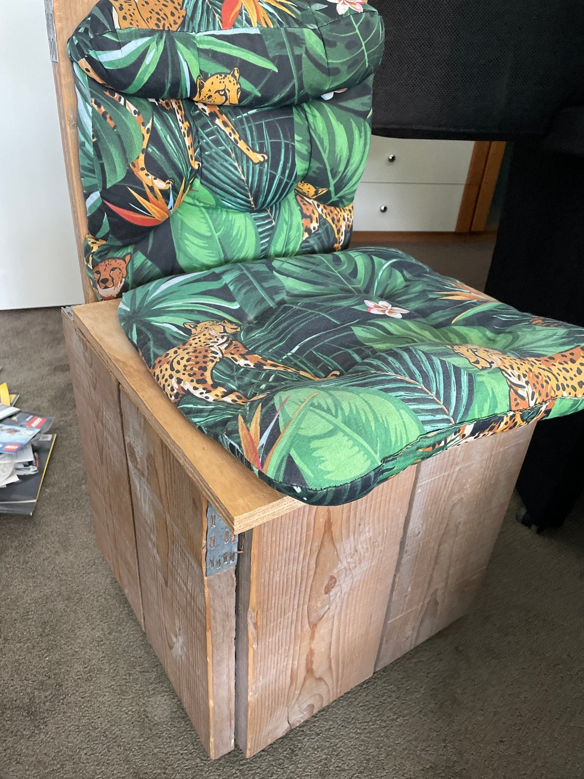 Stoere Steiger Houten kruk/stoel bureaustoel opbergruimte, Huis en Inrichting, Stoelen, Ophalen, Gebruikt, Overige kleuren, Eén