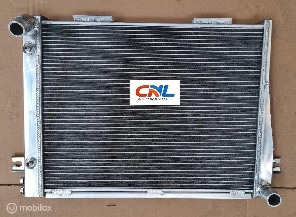 Radiateur  BMW 5 E28 525i/528i/533i/535i;6 E24 628/633/635