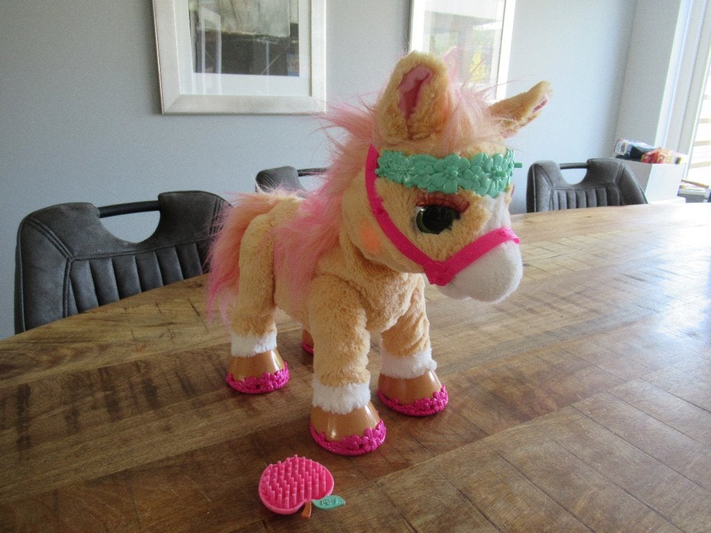 FurReal  Friends interactieve My stylin' pony Cinnamon, Overige typen, Ophalen of Verzenden, Zo goed als nieuw, Middelgroot (20 tot 80 cm)