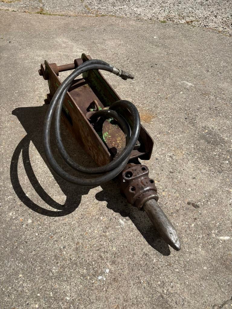 Montabert sloophamer hydraulisch opknapper, Ophalen of Verzenden, Gebruikt