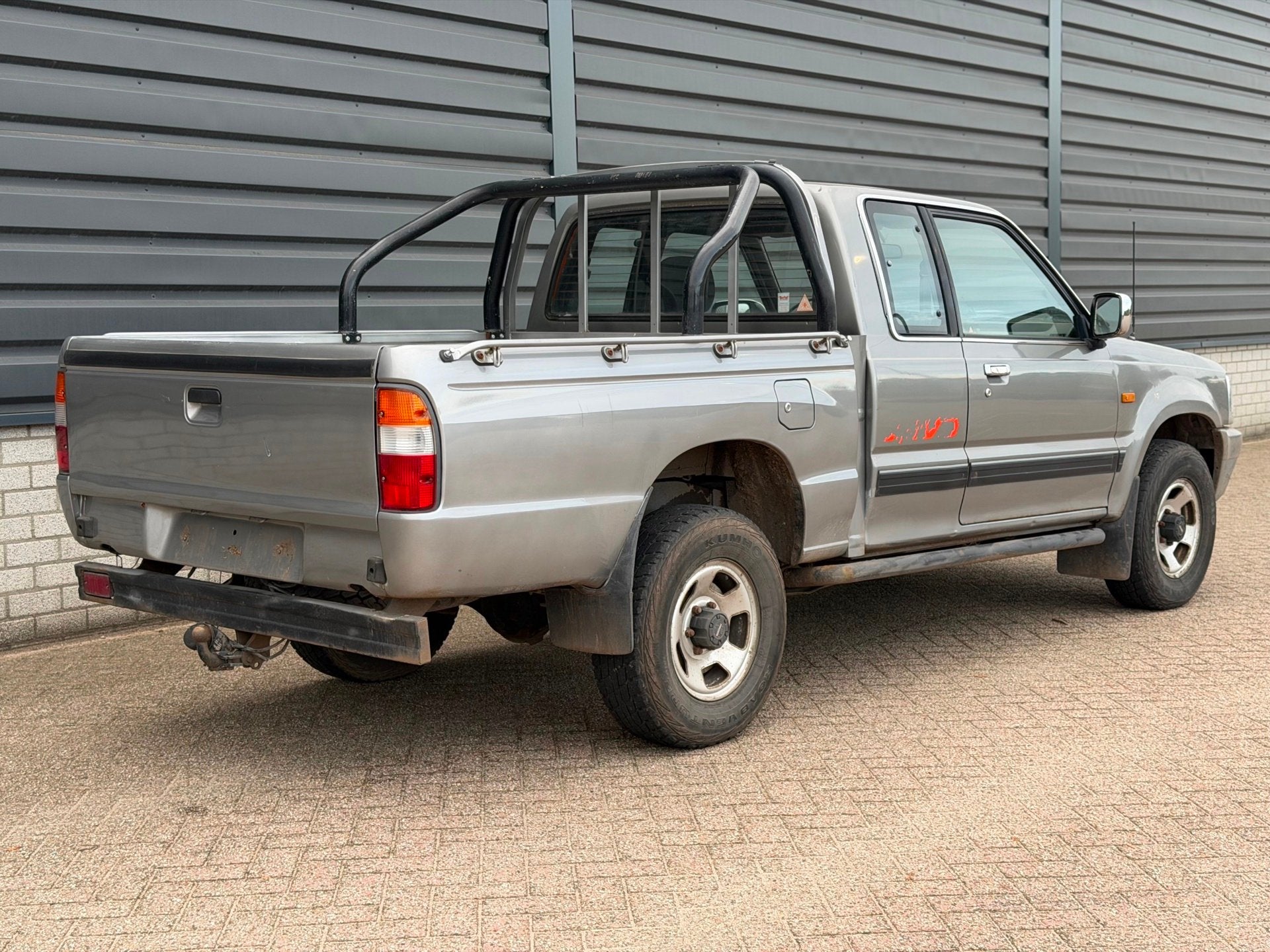 Mazda B-serie 2.5 D SDX Cab Plus 4X4 pickup export, Auto's, Overige modellen, 4 cilinders, 2000 kg, Origineel Nederlands