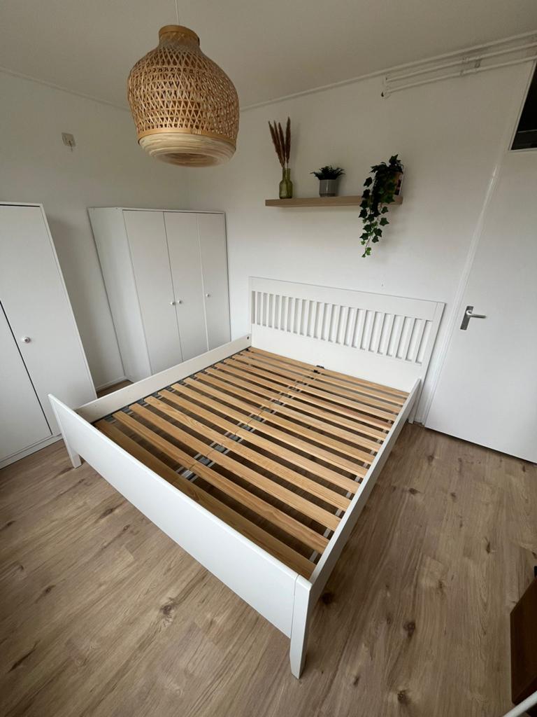 IKEA bed 180x200 cm, Huis en Inrichting, Ophalen, Wit, Tweepersoons, Zo goed als nieuw