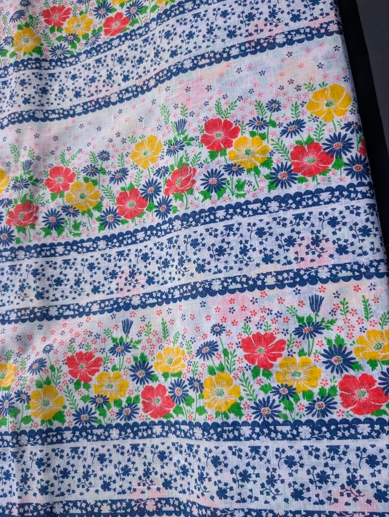 Vintage linnen katoen kleurrijke bloemen €10p.m., Ophalen of Verzenden