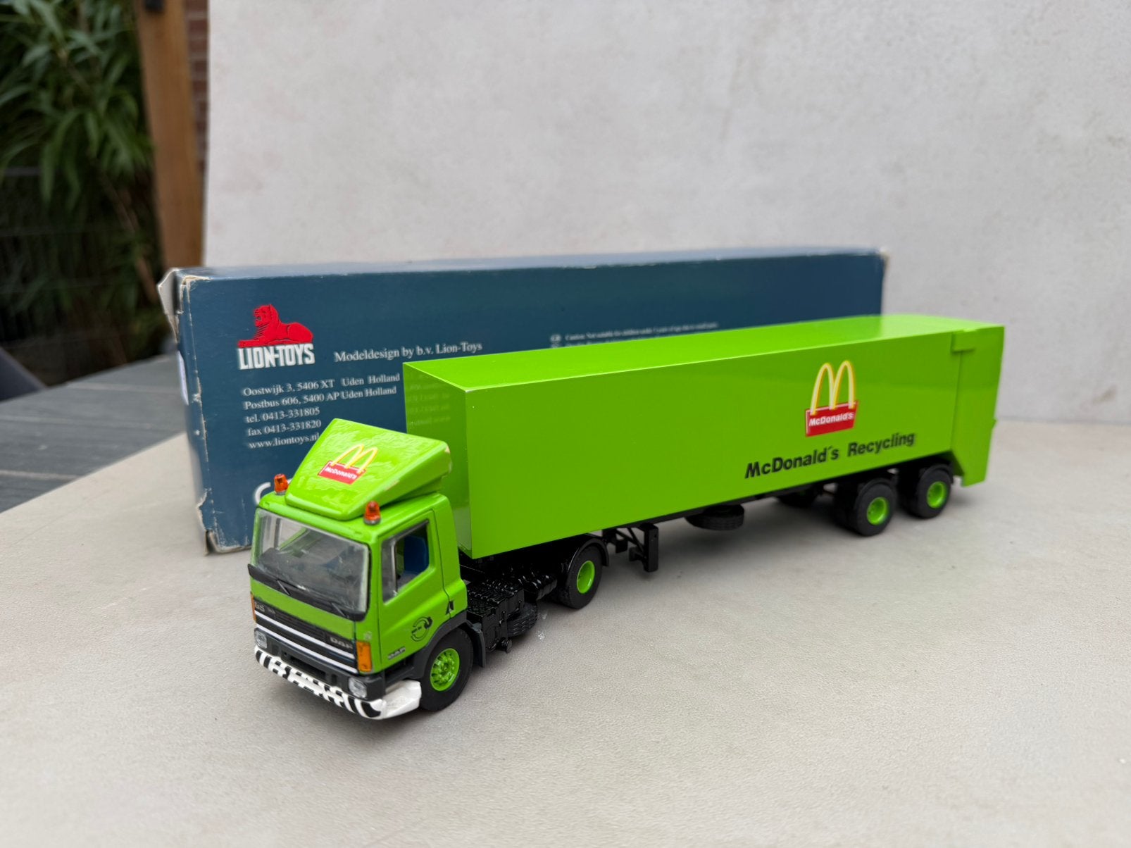 1/50 lion car daf 85 McLaren Donalds recycling, Ophalen of Verzenden, Zo goed als nieuw, Bus of Vrachtwagen, Lion Toys